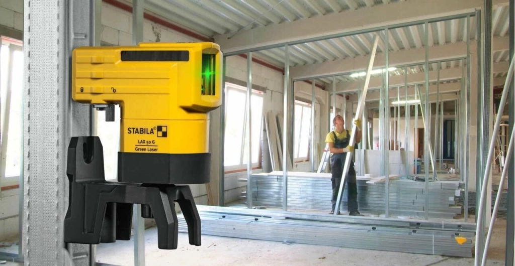 Stabila 19110 LAX 50 G Laser a Linea Croce Verde Autolivellante Portata 30 m Precisione ±0,5 mm-m IP53 colore Nero Giallo