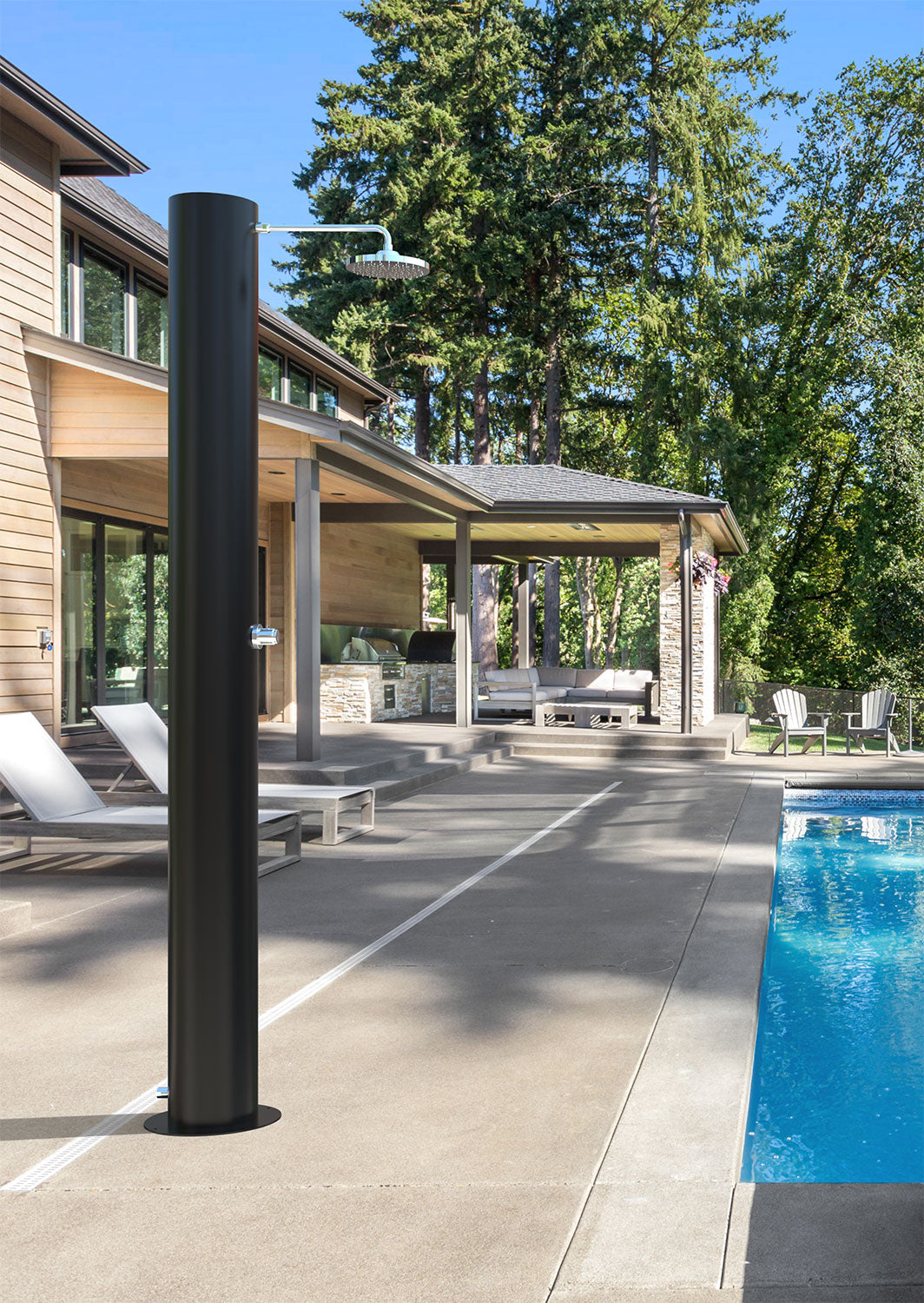 Doccia Solare da Giardino 70 L Soffione Eco Rain e Miscelatore Temporizzato Arno TN Nero Opaco