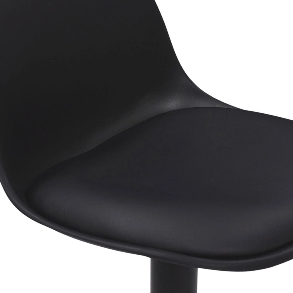 Lote de 4 taburetes de bar negros de diseño KARL con patas negras