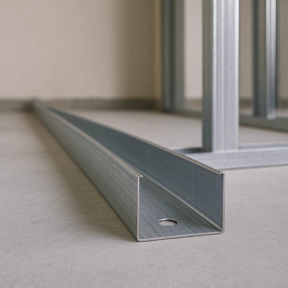 Guida u standard 1 m profilo preforato sp 0,6 mm per cartongesso *** pezzi 1, misure 40 x 50 x 40 mm, confezione 1