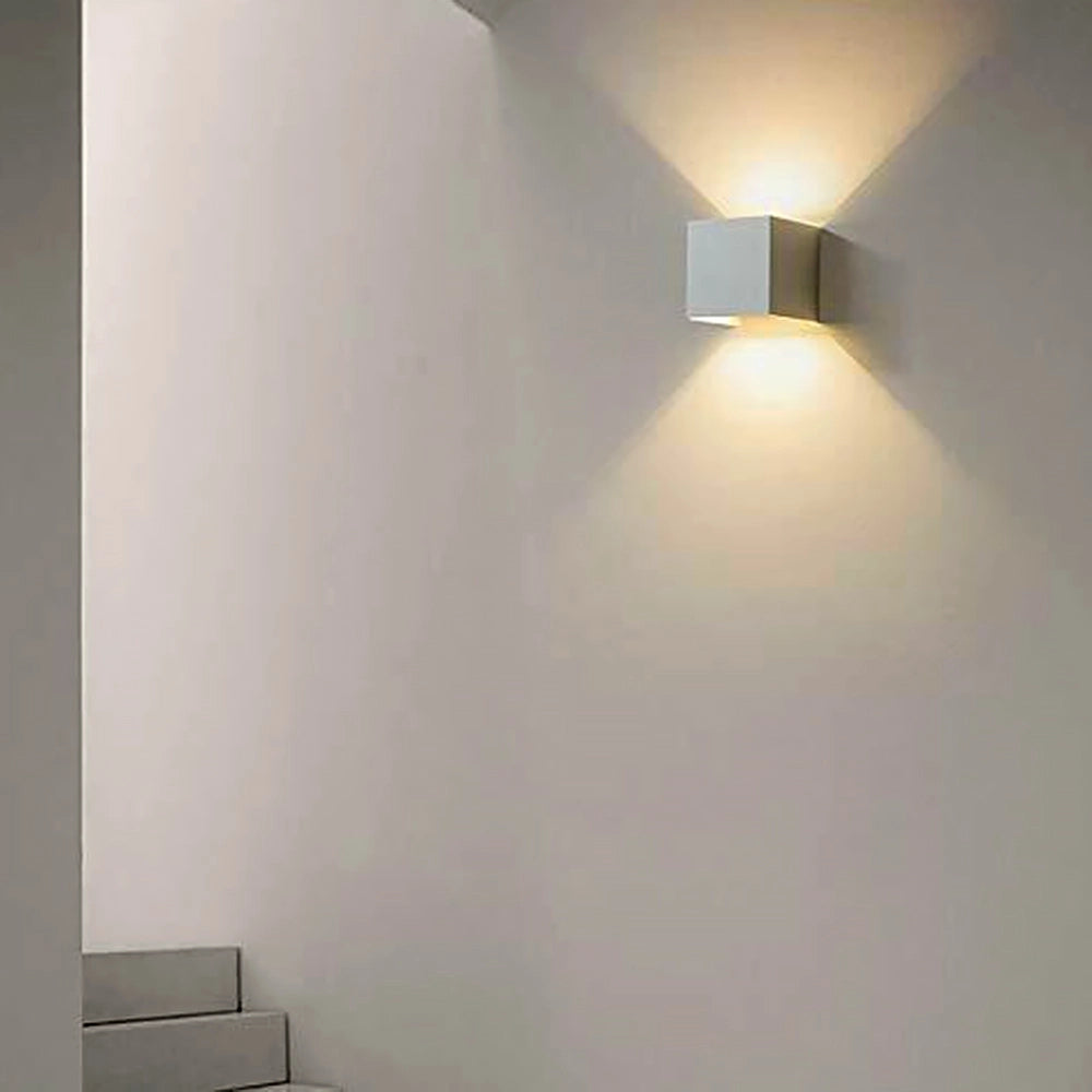 APPLIQUE LED 12W DA PARETE PER ESTERNO IP65 CUBO BIANCO - EFFETTO LUMINOSO BIDIREZIONALE REGOLABILE
