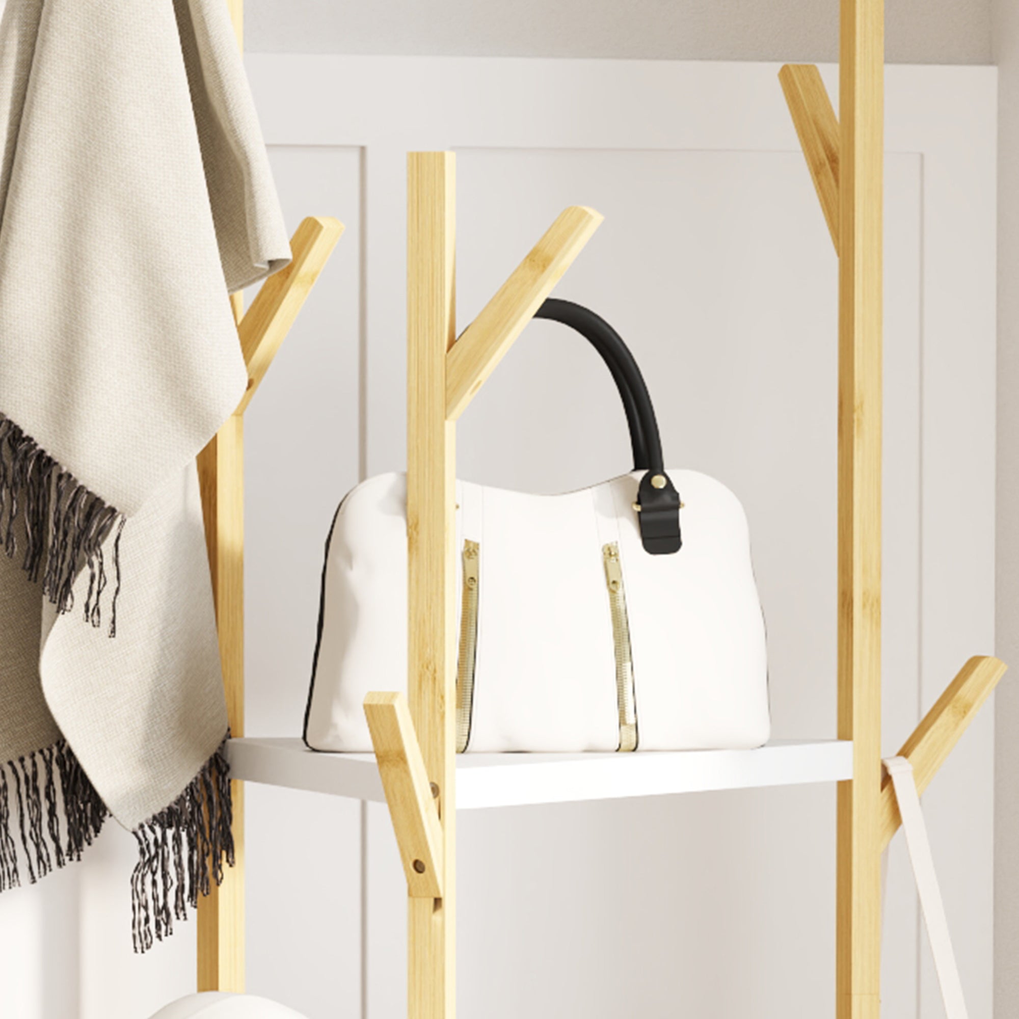 Albero Appendiabiti da Terra 45x45x170 cm con 8 Ganci e 3 Ripiani in Bambù Naturale e Bianco