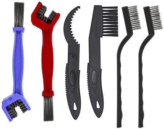 Set di 6 spazzole per pulire catene per motocicletta e bicicletta in nero, blu e rosso