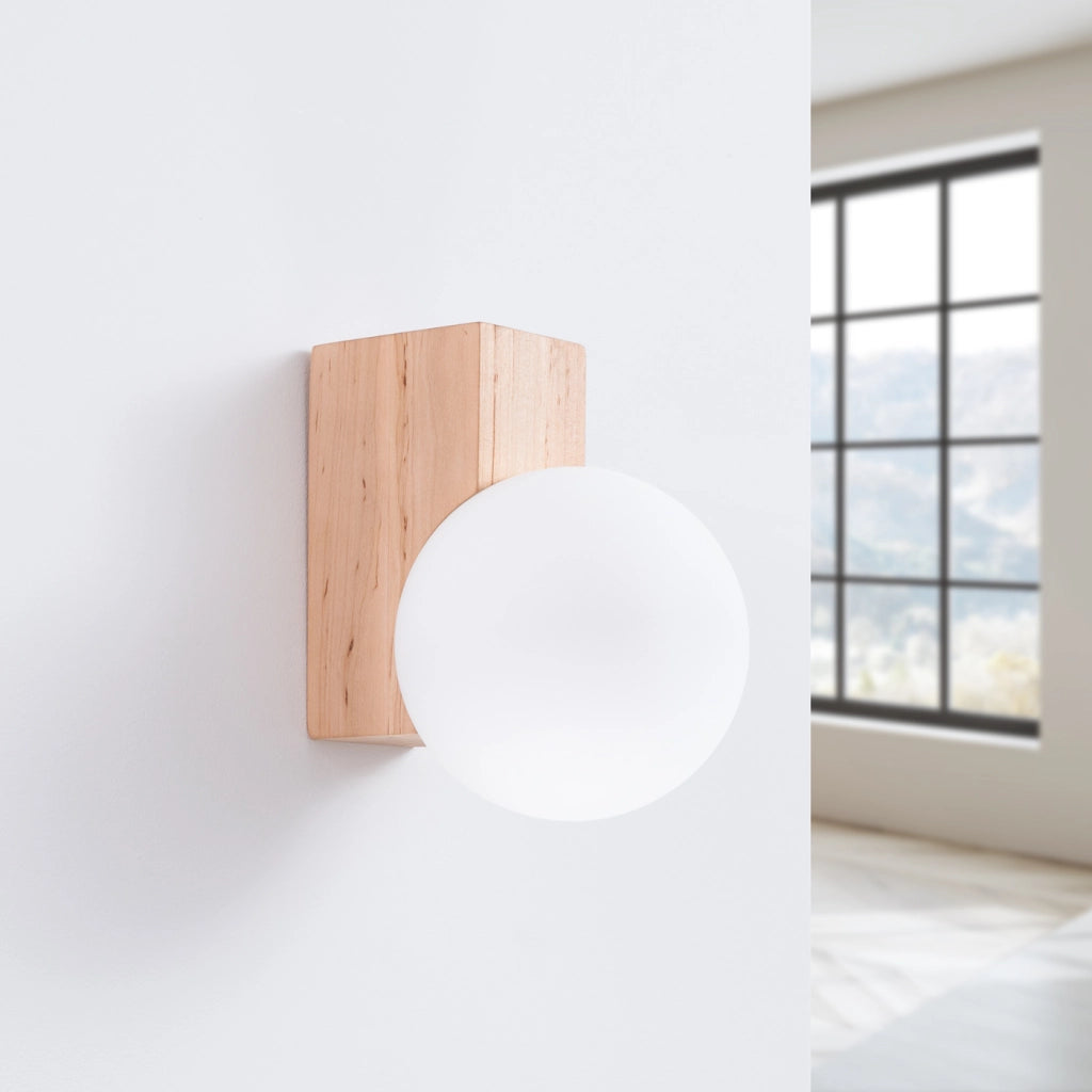 Lampada da parete BULBO in legno naturale