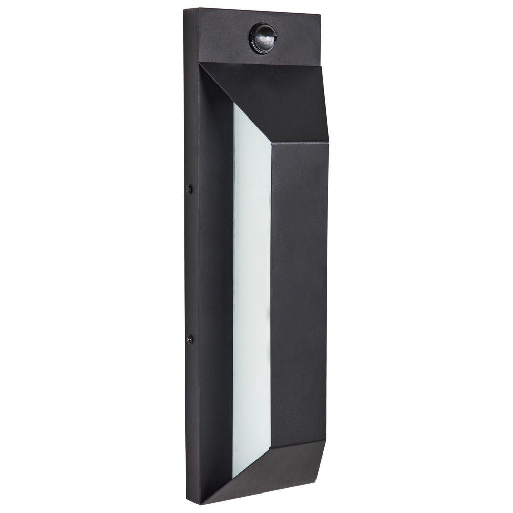 Lampada da parete LED da esterno con sensore di movimento, applique nera in metallo e vetro opaco, design moderno per patio e giardino.