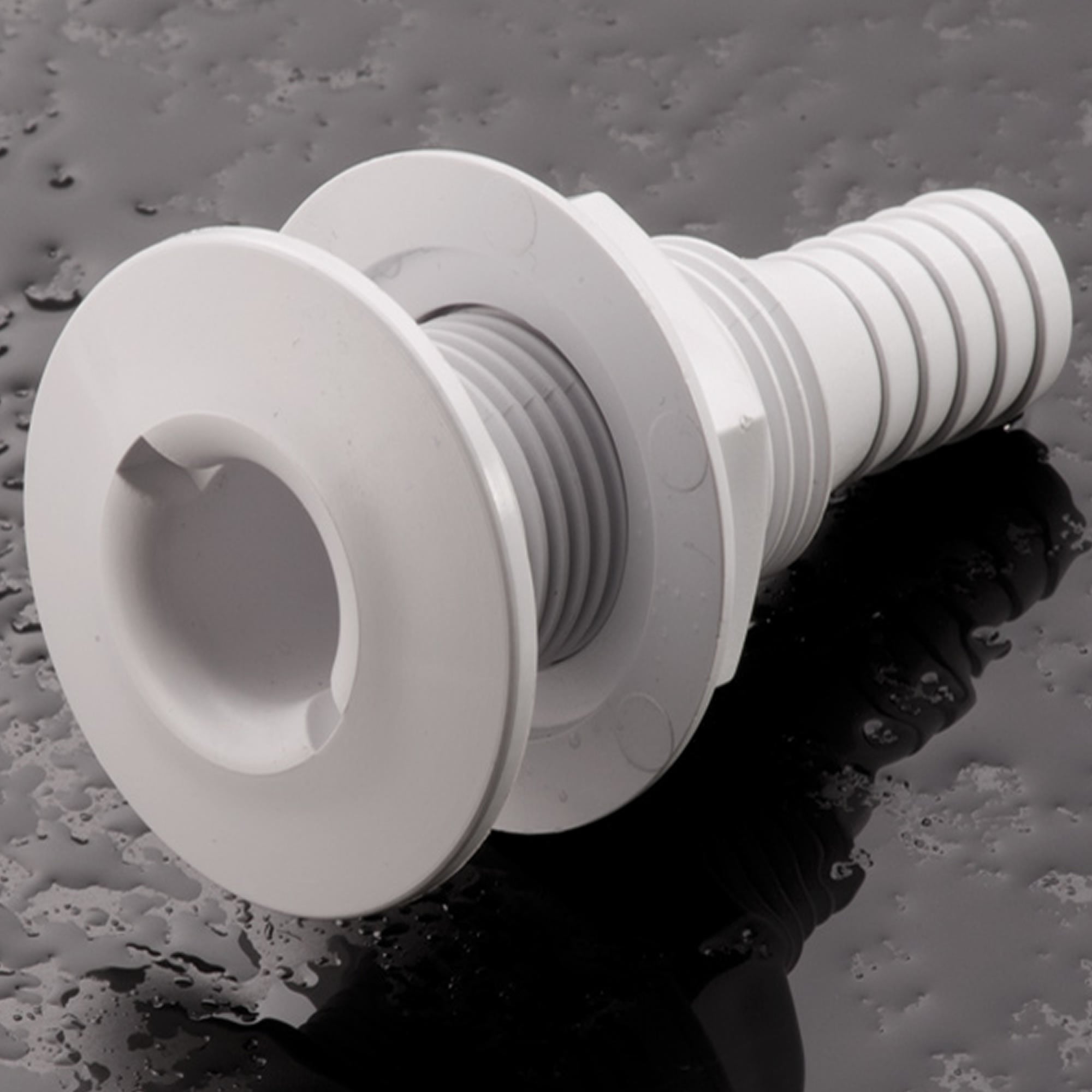 Scarichi a mare foro mm 15 di sentina con ghiera