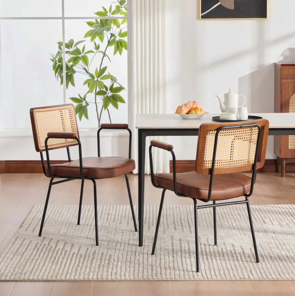 Set di 2 sedie da pranzo 38x57.5x61.5 cm con braccioli; schienale ergonomico in PU e metallo marrone
