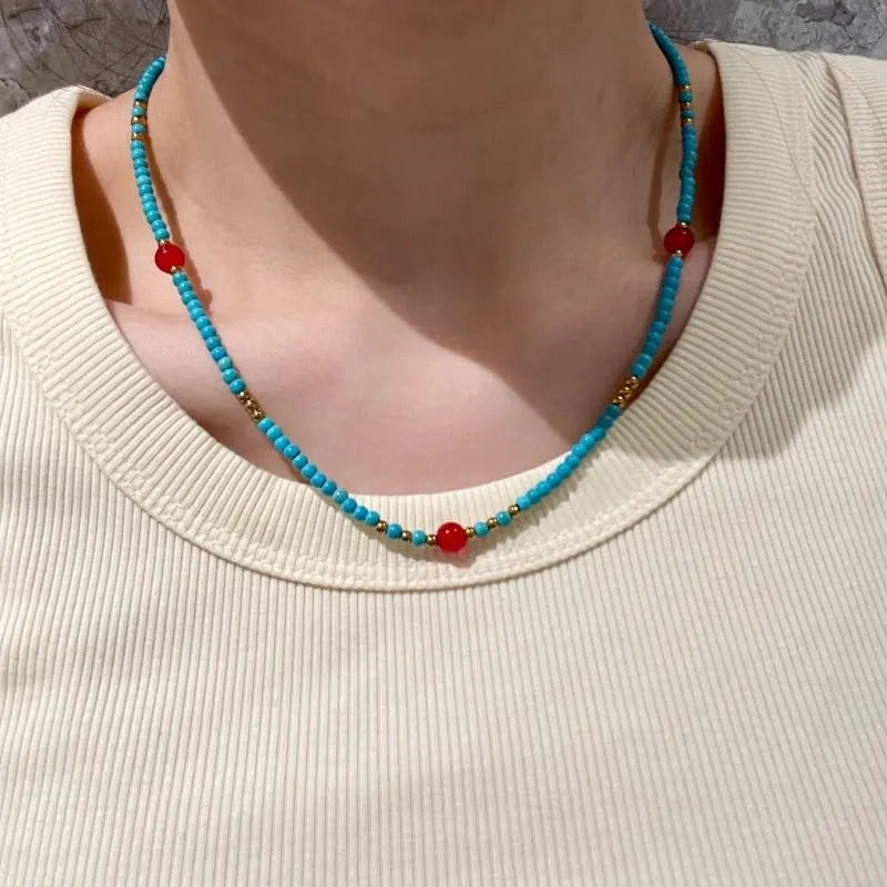 Collana con perline di cristallo verde: gioiello in pietra naturale fatto a mano