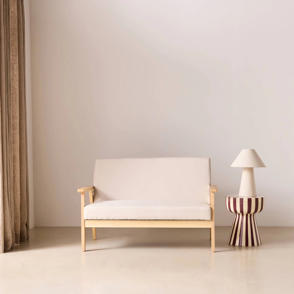 Divano in tessuto con gambe in legno di gomma, 2 posti, beige