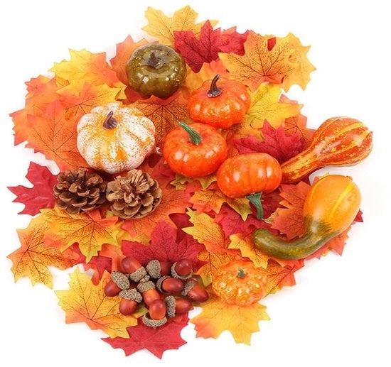 Set di Finte Zucche - 8 Diverse Zucche - 30 Foglie di Quercia - 10 Noci - 2 Mele di Ciliegio - Decorazione d'Autunno