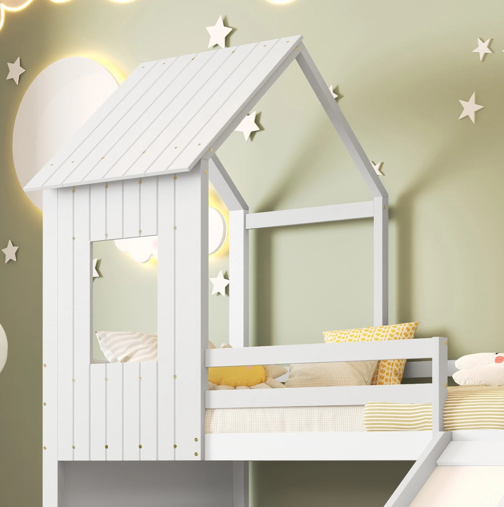 Letto a castello bianco con scivolo e casetta, 90x200 cm e 140x200 cm