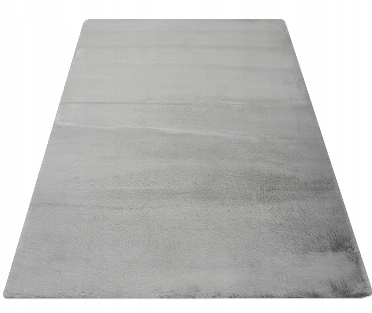 Tappeto morbido in peluche grigio chiaro 140x200 cm