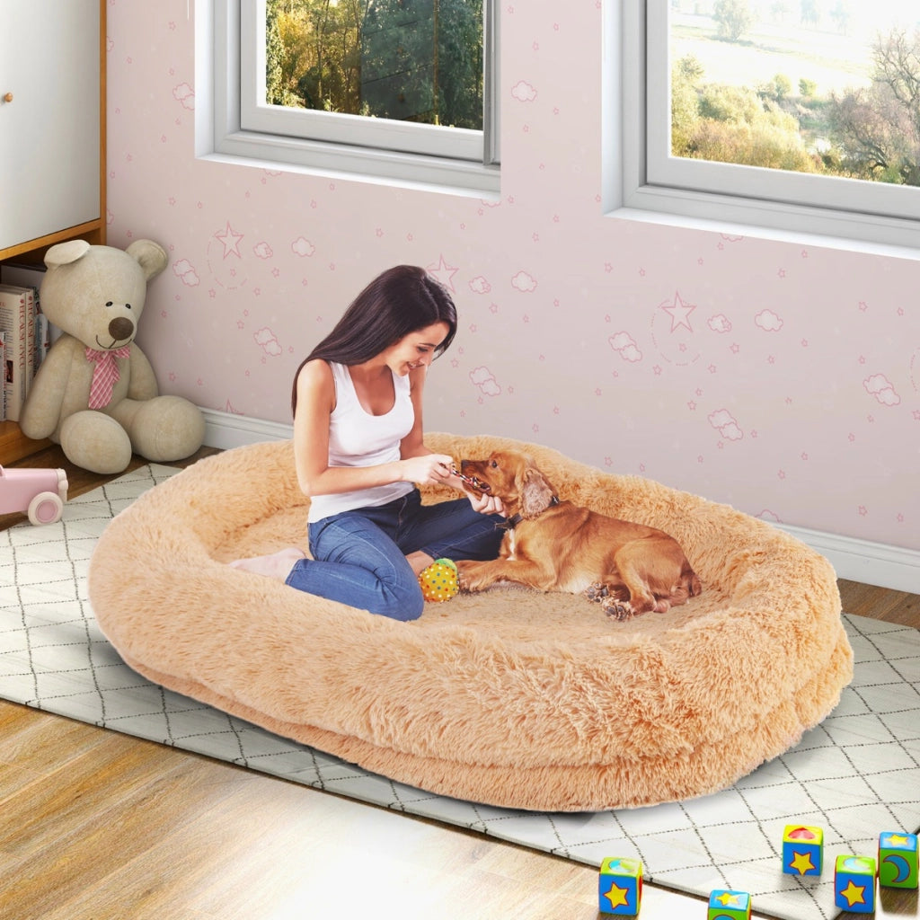 Letto per cani umani con coperta cuscino morbido presente, Letto pelo finto lavabile adatto a persone e animali Marrone