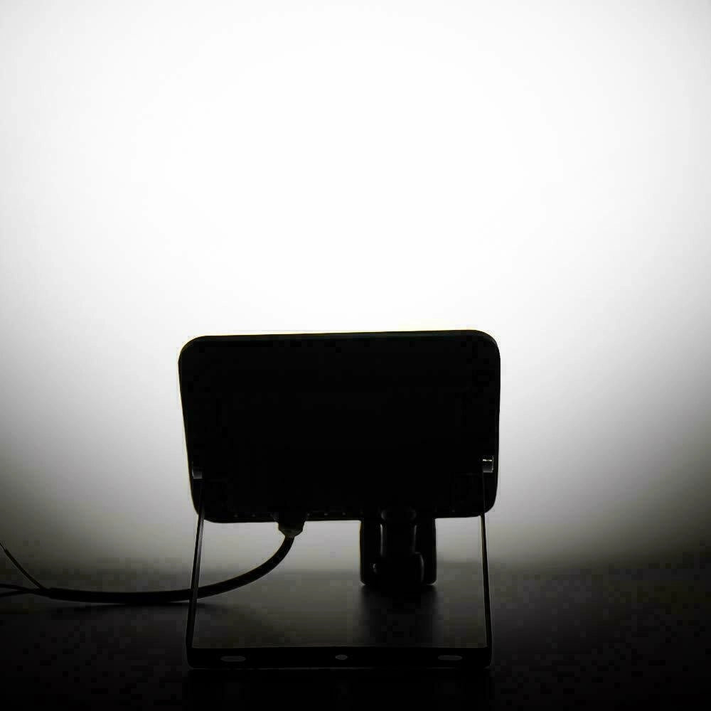 Faro LED 20W Faretto Slim Con Sensore Movimento PIR luce fredda 6000k IP66 - ZENCOCCO