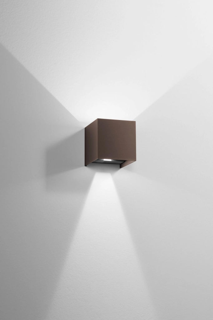 APPLIQUE BIEMISSIONE LED ALFA BRONZO 10W 1200LM CCT 3000K / 4000K IP54 10X10X10CM