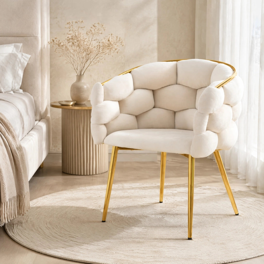 Sedia da pranzo in velluto beige con struttura dorata, seduta imbottita e portata fino a 150 kg