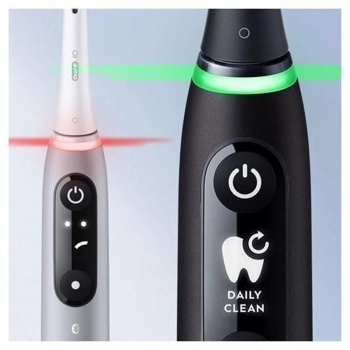 Oral-B iO - 6 - Spazzolino Elettrico Ricaricabile Nero Lava con Custodia da Viaggio