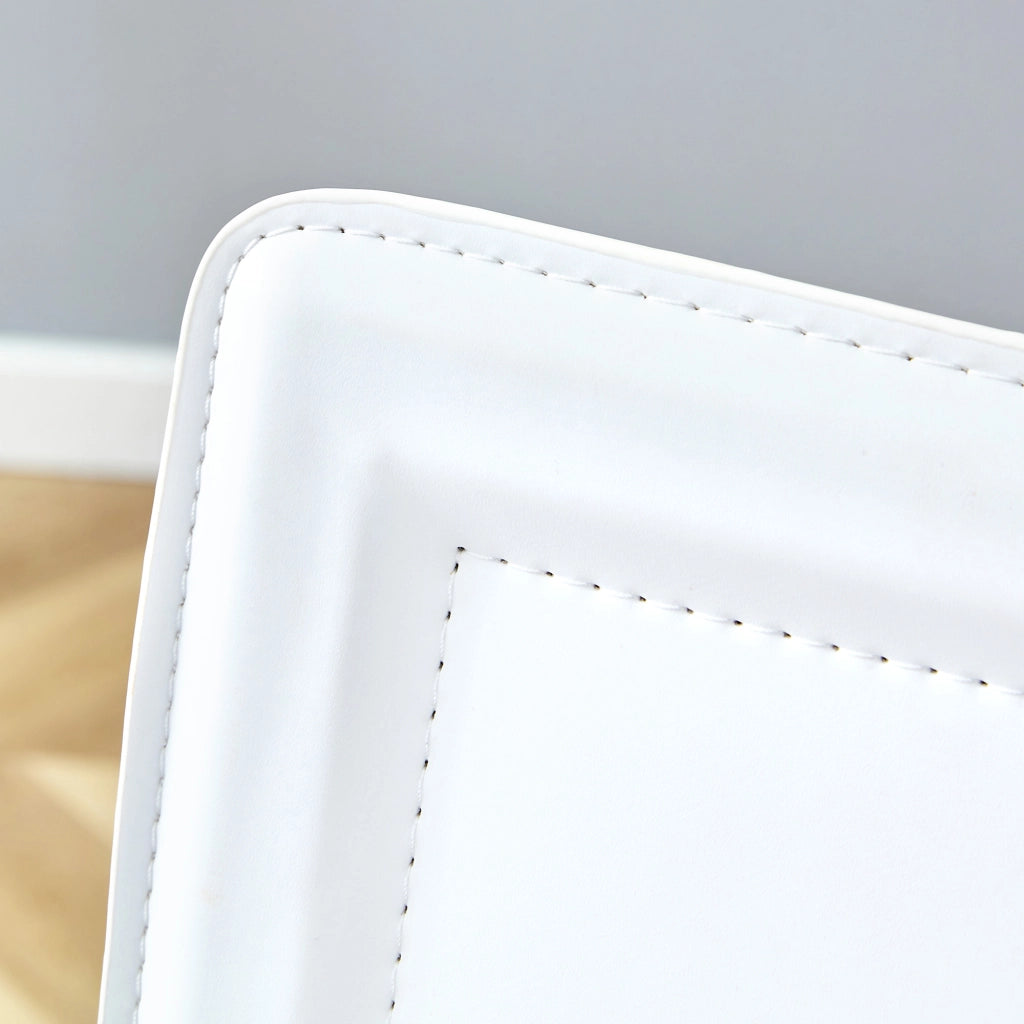 Set di 2 sedie da pranzo moderne in PU bianco con gambe in metallo argento, design con motivo geometrico