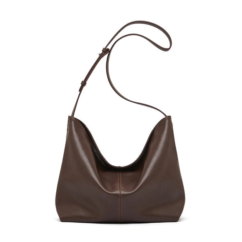 Borsa a tracolla da donna in vera pelle, colore marrone.