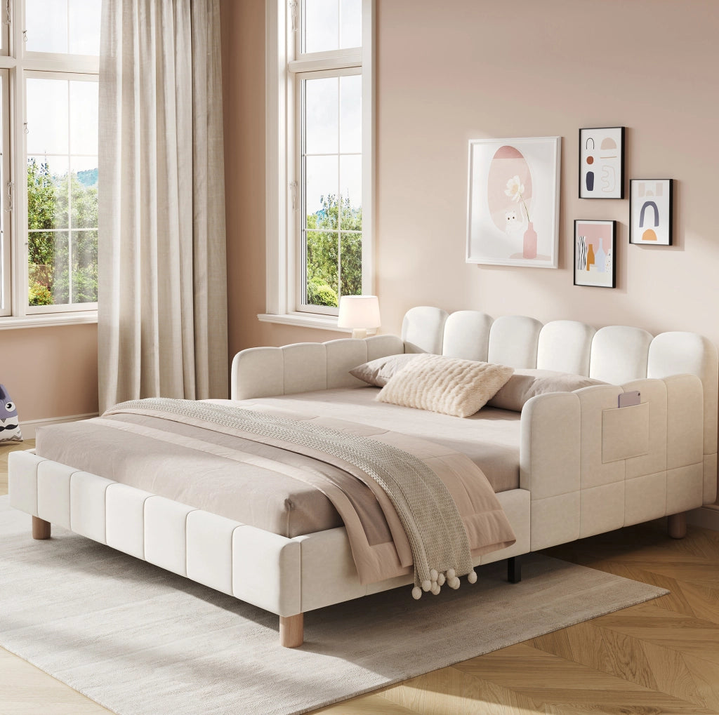 Letto imbottito per bambini in velluto beige con rete a doghe e tasche laterali