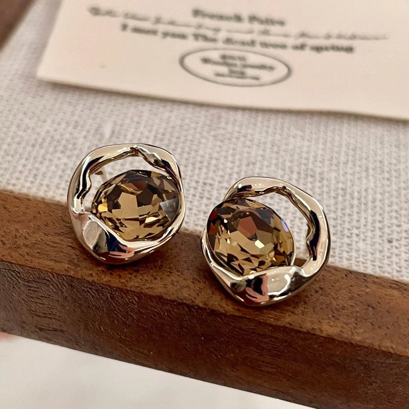Orecchini vintage Maillard marroni con strass testurizzati e zirconi