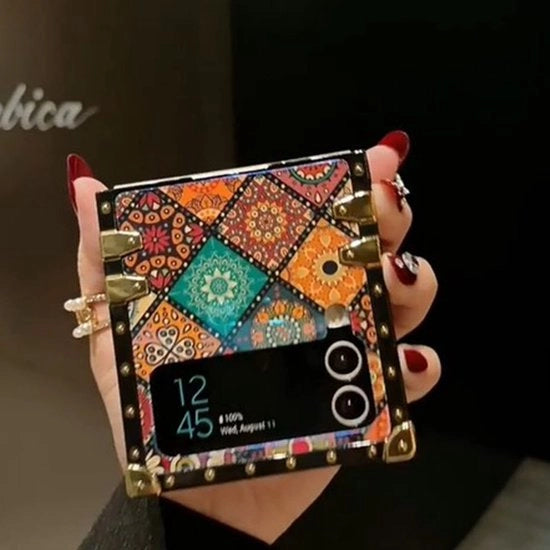 Coprioggetto Retro Fiore - Materiale TPU/PC - Opportuno - Antiscivolo - Design Lussuoso - Adattamento Perfetto - Copritelefono