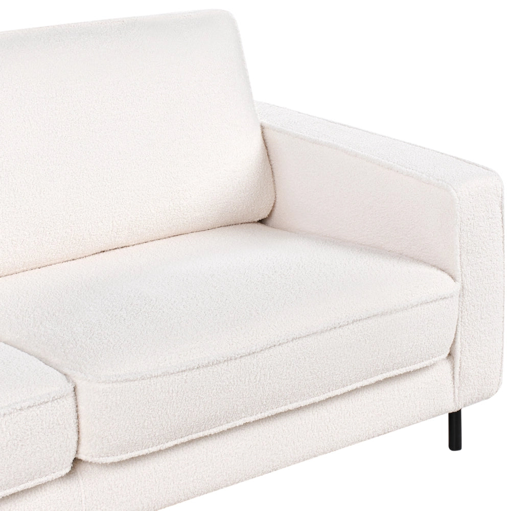 Divano in tessuto boucle bianco 3 posti con cuscini e gambe in metallo stile minimalista moderno