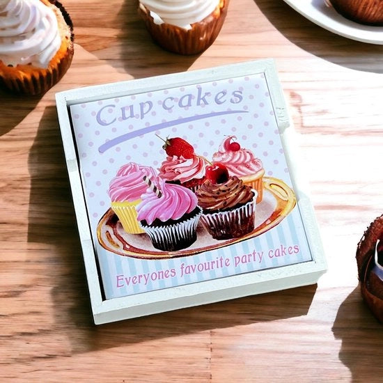 Set di 4 Sostegni in Legno - Inclusa Supporto - 10 x 10 cm - Stampa Cupcake - Protezione per Tavolo e Mobili - Pedane per Bicchieri