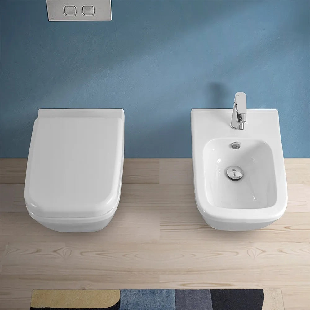 Wc sospeso senza brida Rimless in ceramica bianco lucida  Square
