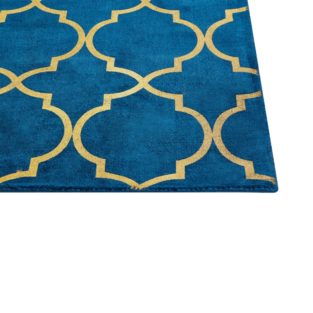 Tappeto Blu con dorato Motivo Quadrifoglio Viscosa con Cotone 140 x 200 cm Stile Modern Glam