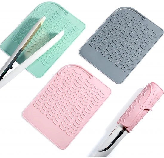 Set di 3 Pads di Silicone Resistenti al Calore - Adatti a Krultangen, Stijltangen, Clip Appiattiti - Isolamento Antiscivolo (Rosso/Grigio/Verde)