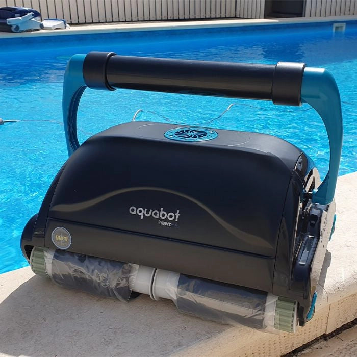 Robot per piscine pubbliche Aquabot BWT MAGNUM