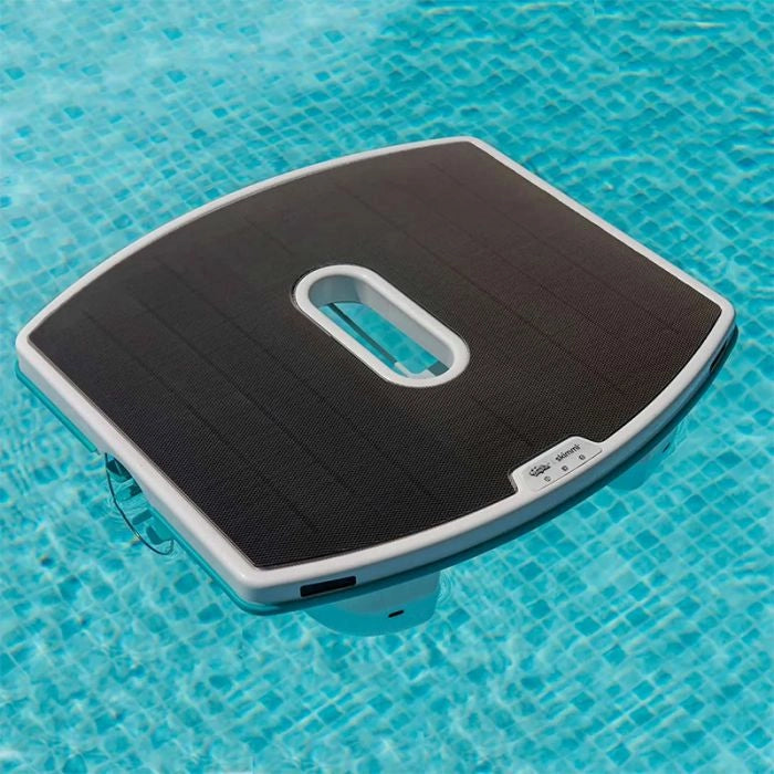 Pulitore di superficie Dolphin Skimmi per piscina a energia solare