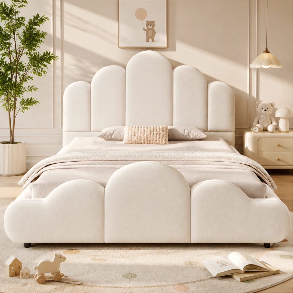Letto imbottito per bambini 140x200 cm in velluto beige; design a nuvola con angoli arrotondati