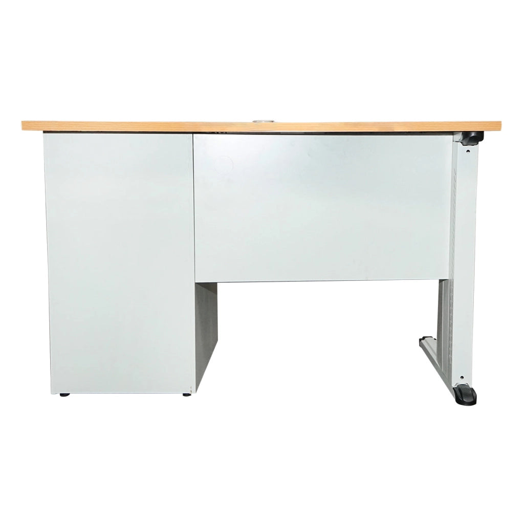 Scrivania metallica con 3 cassetti e piano in truciolato 1200 x 600 x 750H mm Breckner Germany