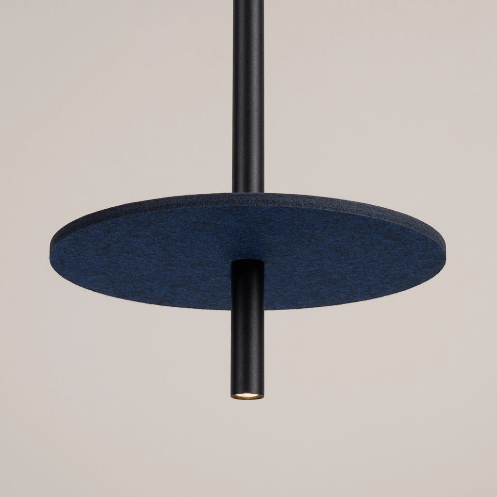 Lampada a sospensione TESSIO nera con disco feltro blu G9
