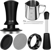 Set di accessori per caffè da 51 mm, con 10 pezzi, comprendente: 
- Regolatore di dosaggio da 51 mm
- Set di filtri per caffè da 51 mm
- Strumento
- Manico per caffè
- Matassa per caffè
- Set di latte art
- Melanger da caffè da 51 mm