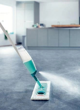 Leifheit 56690 Easy Spray XL Lavapavimenti con Nebulizzatore Microfibra Secco e Bagnato 42 cm colore Verde Bianco