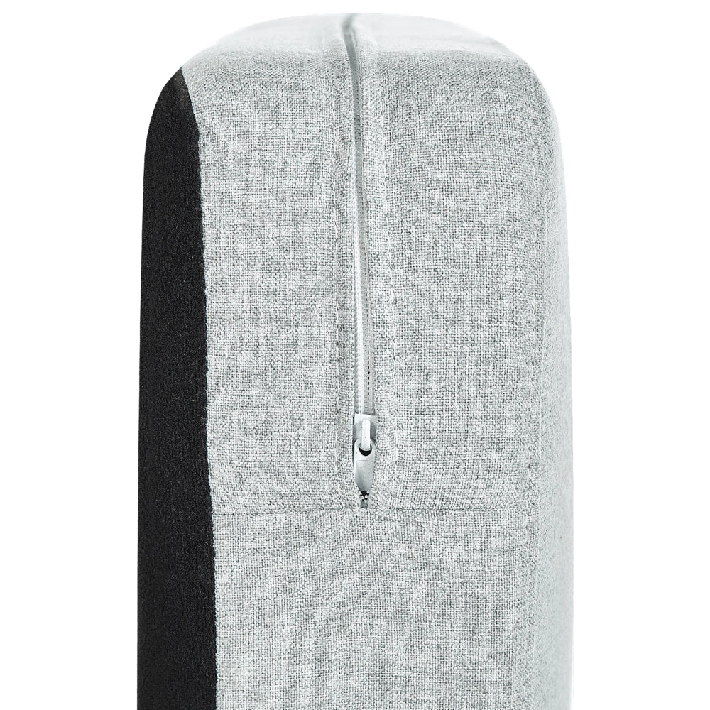 Poltrona Rivestimento in Tessuto Grigio Chiaro Gambe in Metallo nero Cuscini Seduta e Schienale Sfoderabili Stile Retrò Glam