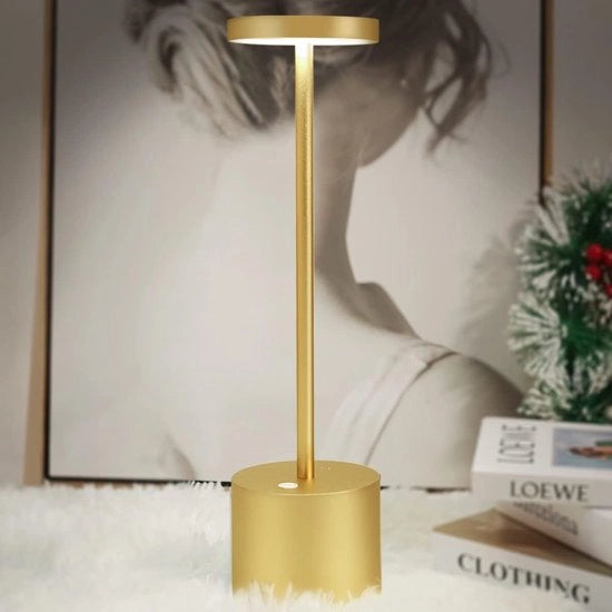 Lampada da Scrivania - Accessori da Scrivania - Illuminazione da Scrivania - Risparmio di Spazio - Lampada da Scrivania 

Modello: 
Specifica tecnica: 220V, 1W, 0.5A