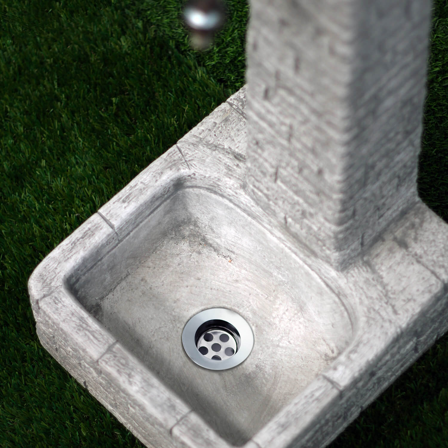 Fontana da Giardino Senza Rubinetto in Cemento Granulato di Marmo Clanezzo Nocciola