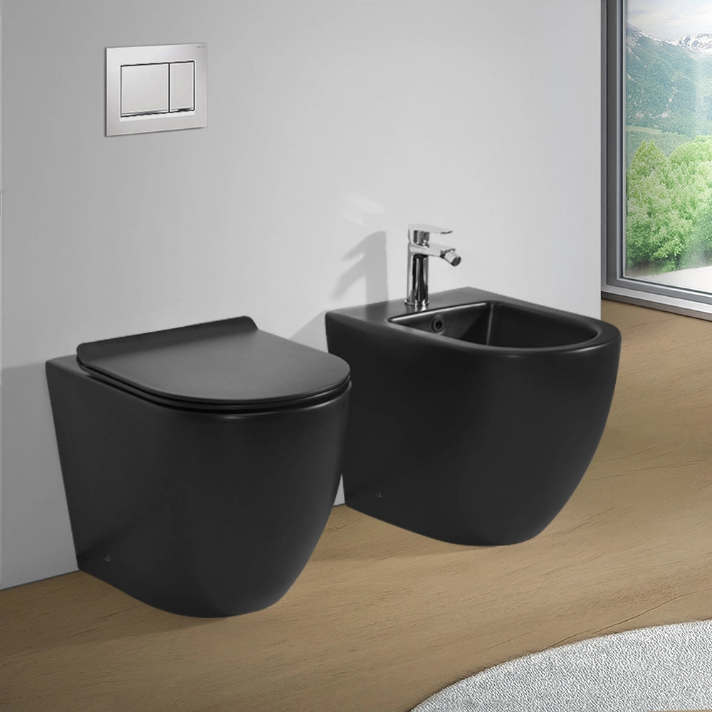Wc filomuro in ceramica nero opaco con scarico tornado Tokyo