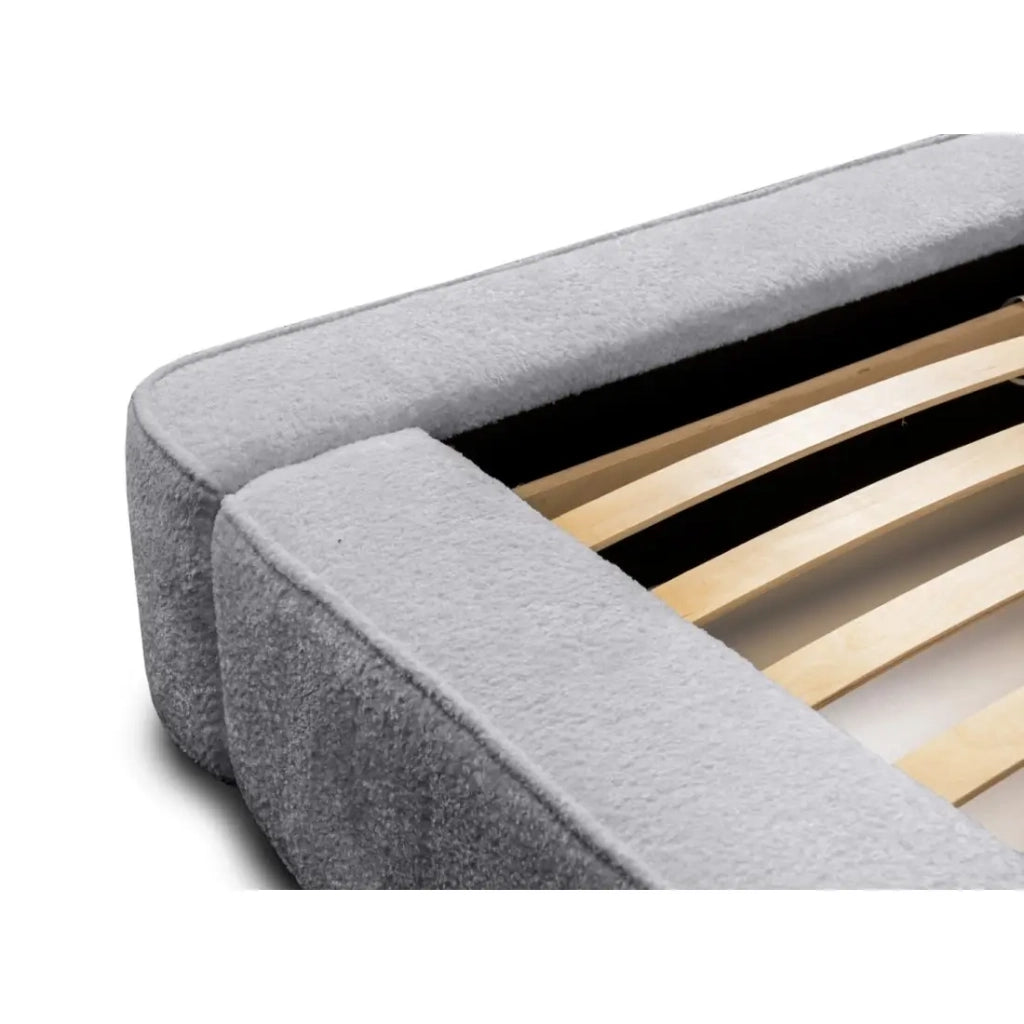 Lettino contenitore VELORA – Grigio perla bouclé – 140x200 cm – Tessuto velluto morbido – Rete sollevabile – Contenitore integrato