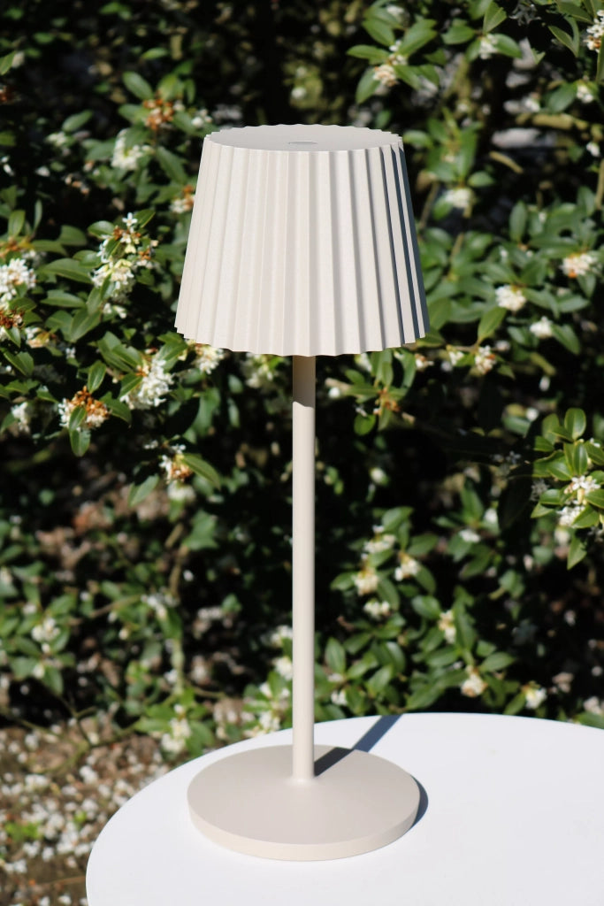 Lampada da tavolo outdoor ricaricabile LED 2W crema Lucide