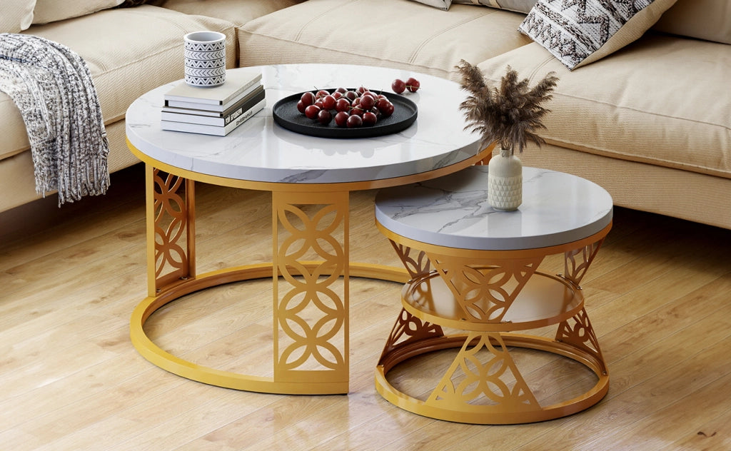 Set di tavolini da salotto 2 pezzi effetto marmo bianco e oro con struttura in metallo