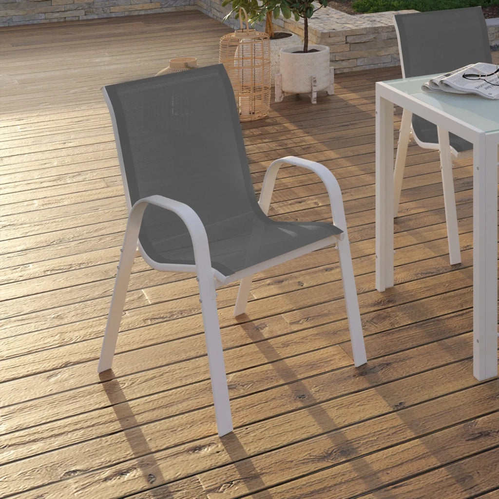 IDMarket - Set di 4 sedie da giardino impilabili LYMA in metallo e textilene, bianco e grigio