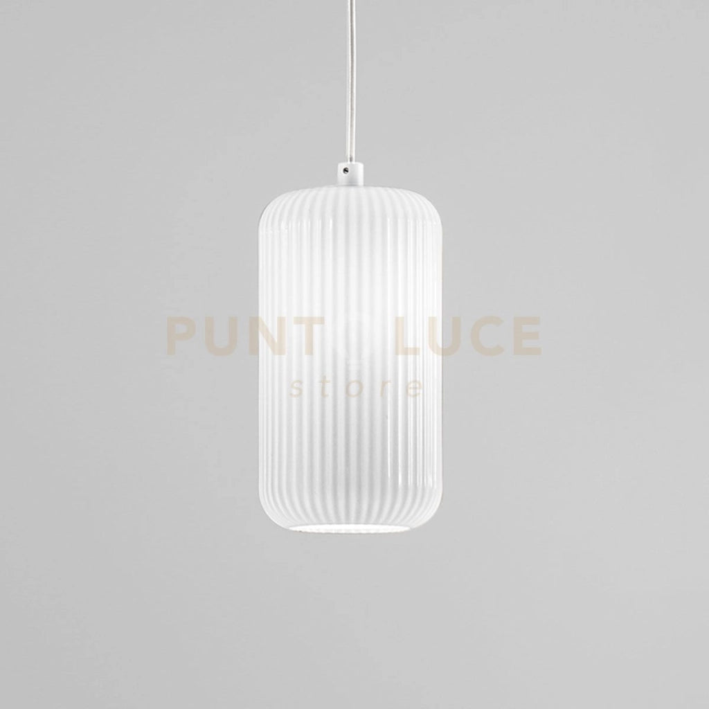 RAIKA V/G - VETRO SOFFIATO BIANCO OPALE CON DECORAZIONE COSTE VERTICALI D.15,3CM