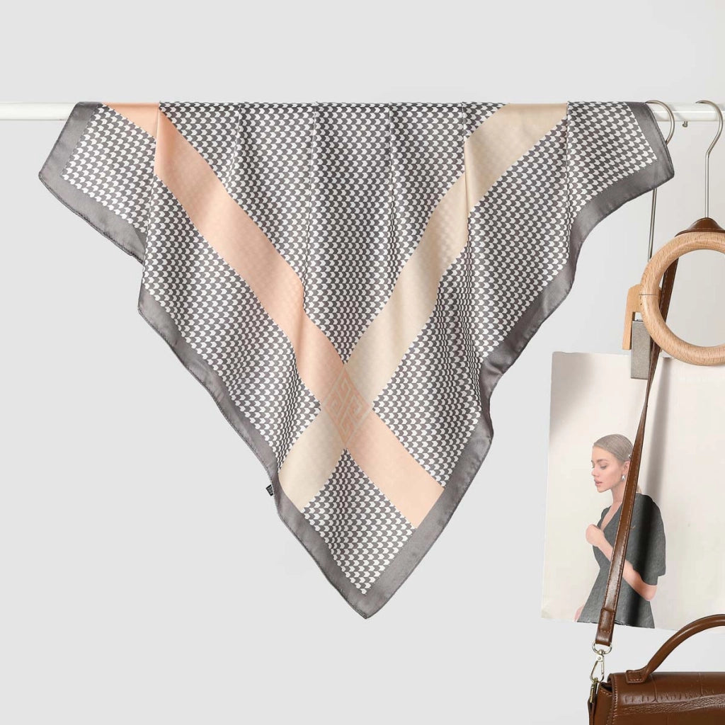 Nuova sciarpa da donna in seta stampata, stile coreano, sciarpa decorativa alla moda e versatile.