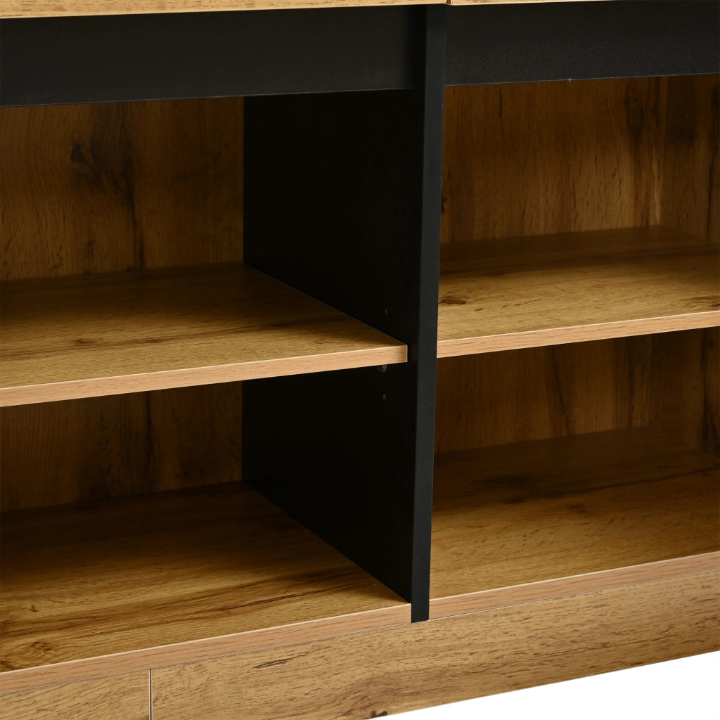 Credenza da sala da pranzo, mobile a tre ante, in truciolato, con 3 cassetti, color legno naturale