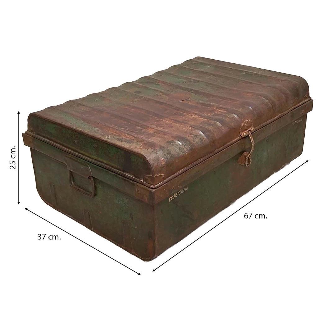 Valigia artigianale in metallo, 67x37x25h cm